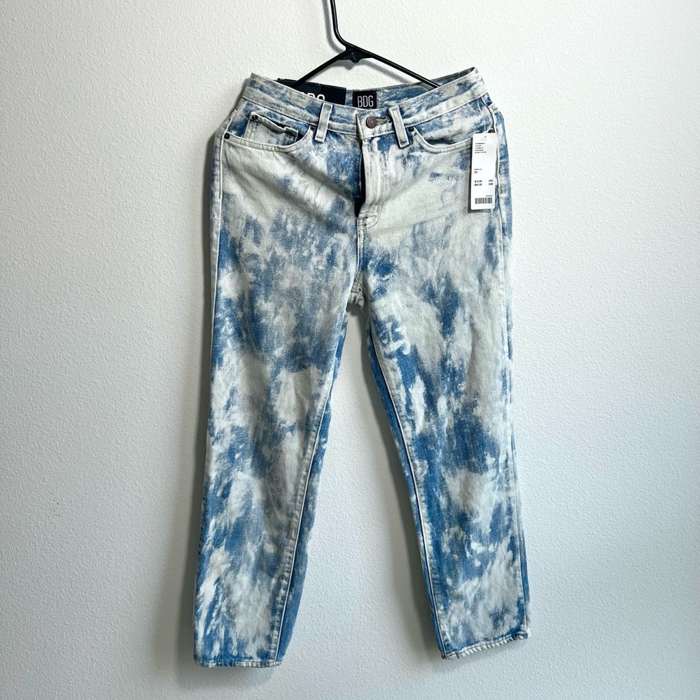 NWT BDG High Waisted Slim Straight Jeans